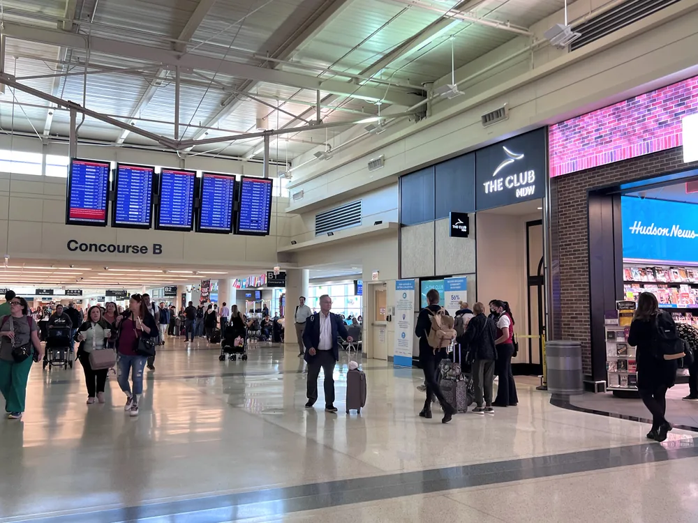 Concourse B at Midway Airport