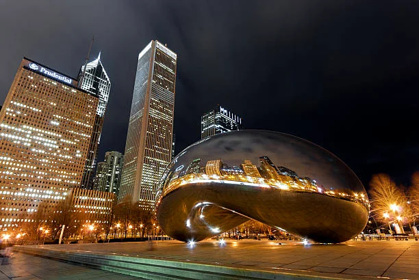 Cloud Gate in Millennium Park at night