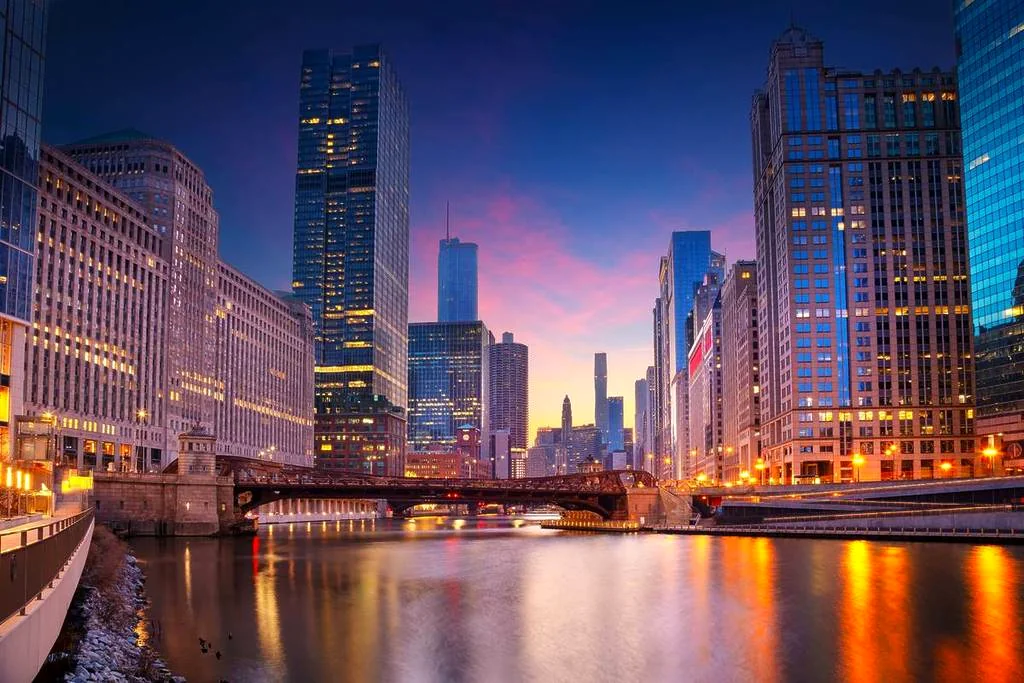 The Chicago River at sunset by the Merchandise Mart